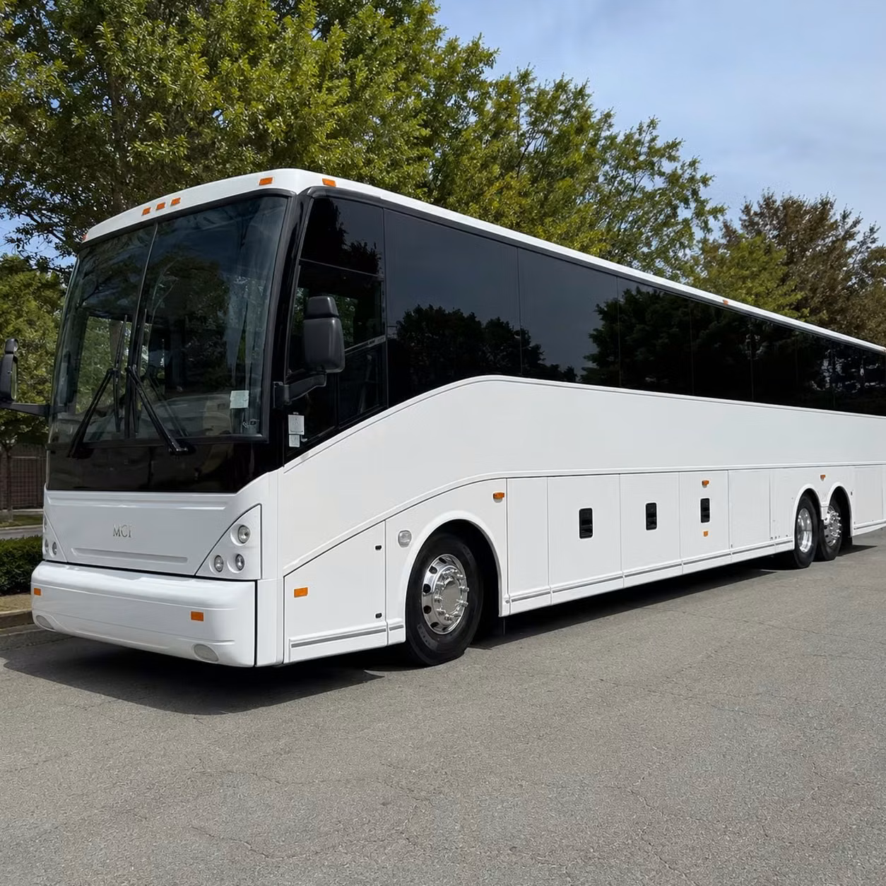 browse thousand oaks airport transportation vehicles that fit every group size and budget