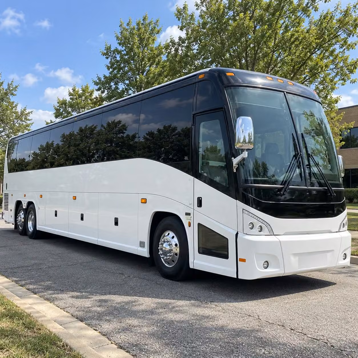 find prom transportation in thousand oaks that fits your group your budget and your night