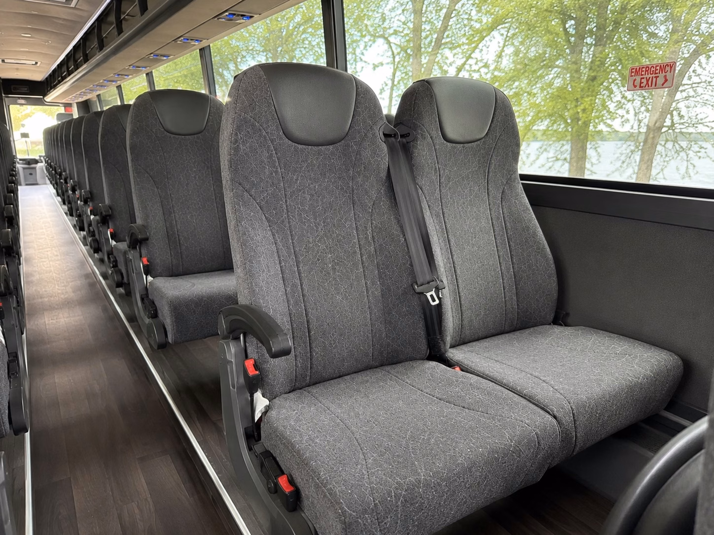 instant online bus rental quotes in thousand oaks
