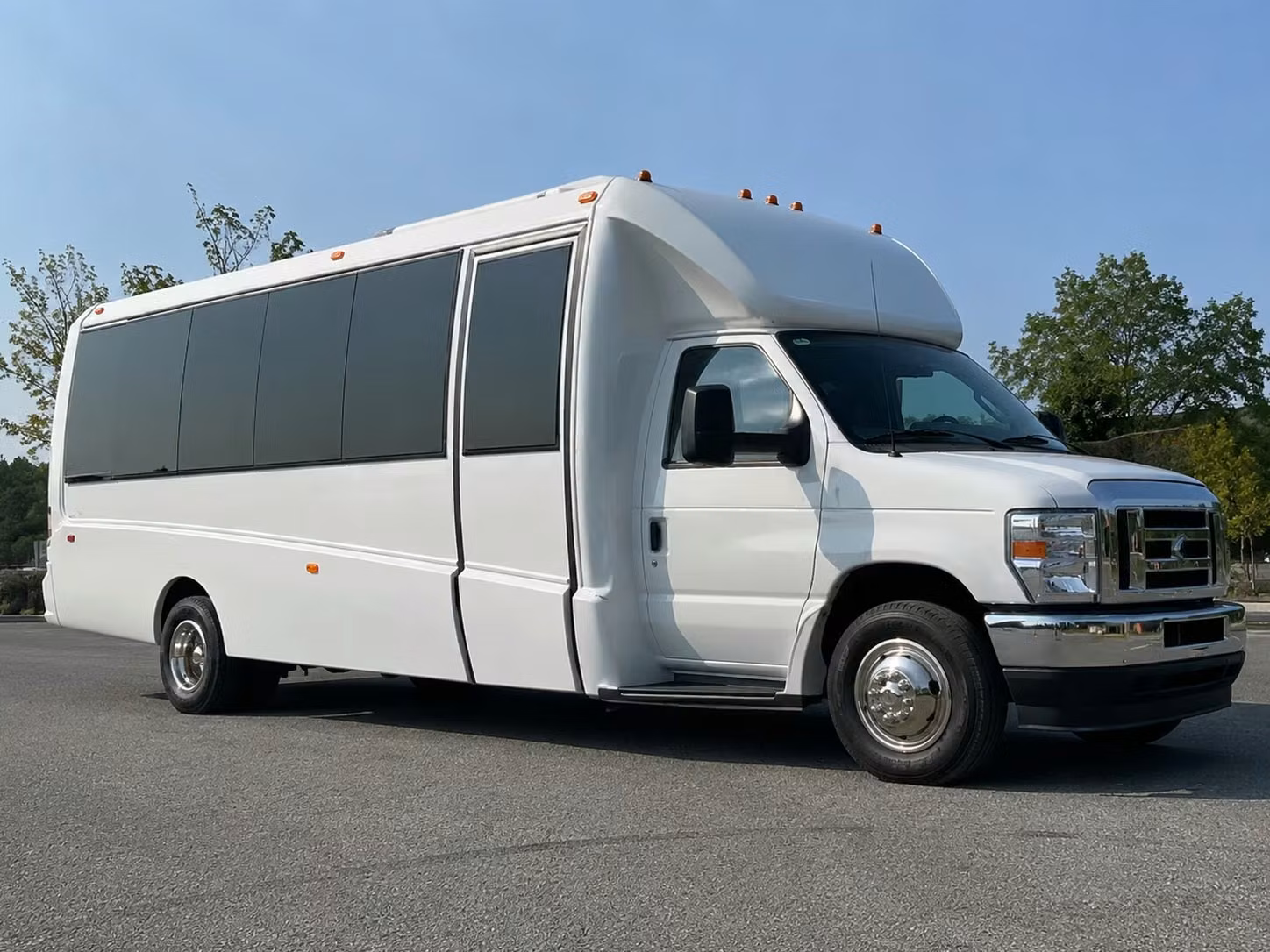 thousand oaks party bus rental
