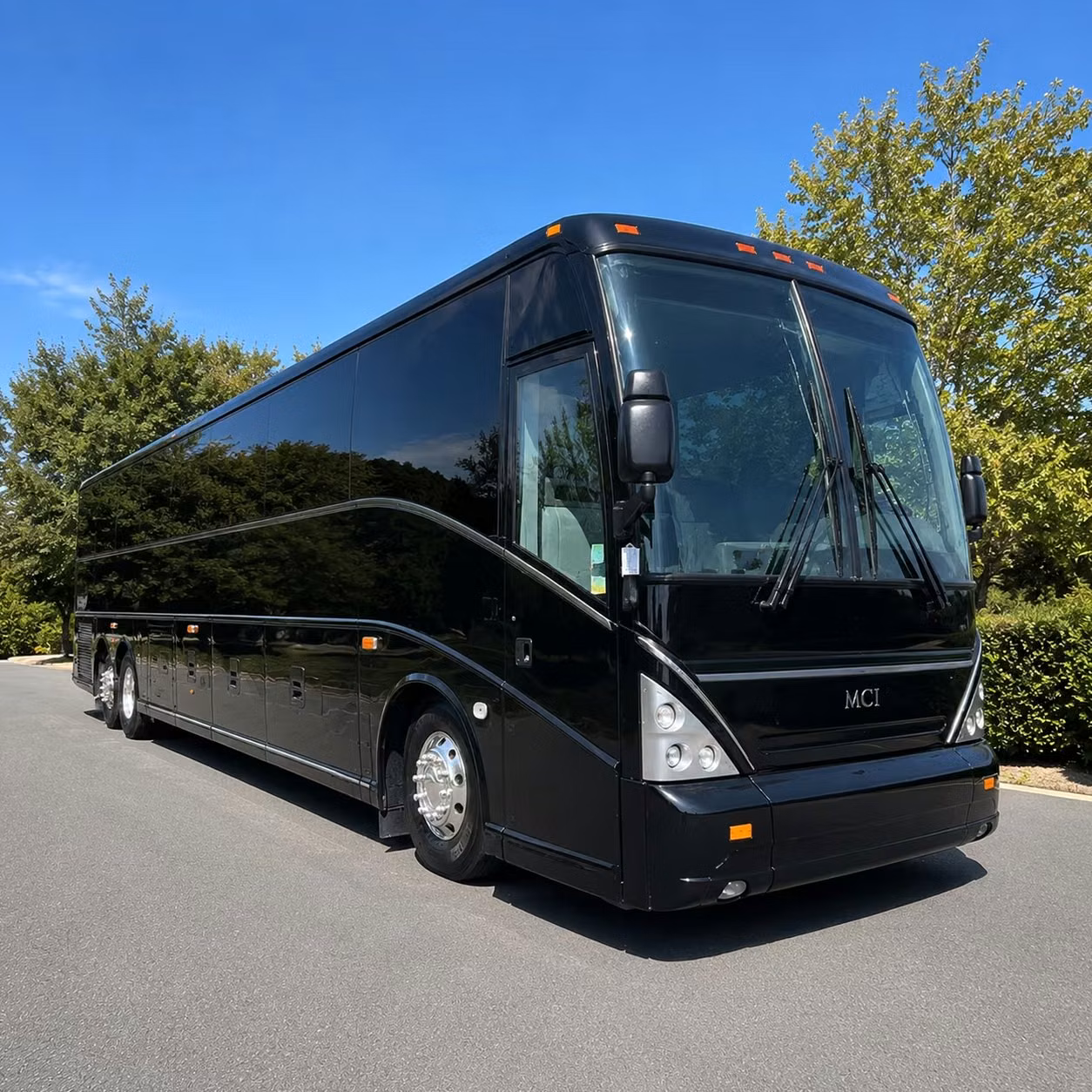 wedding shuttle bus rentals for thousand oaks and the conejo valley