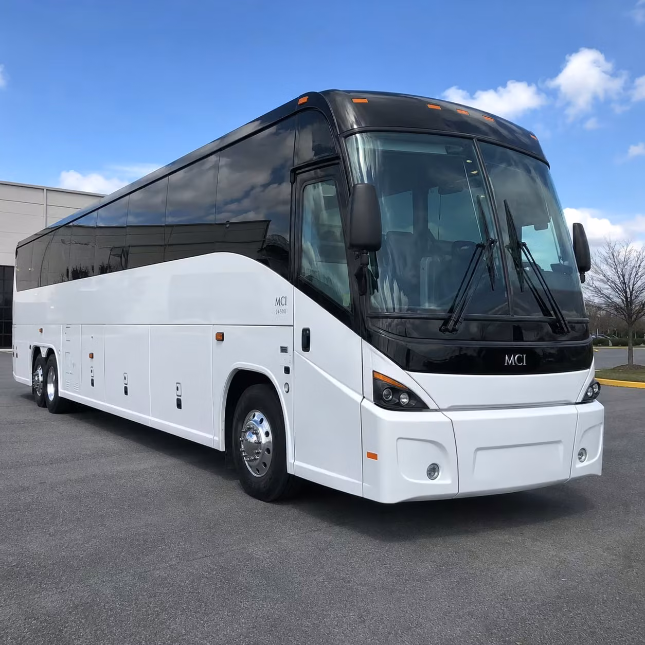 you can find and book airport transportation in thousand oaks and any nearby city